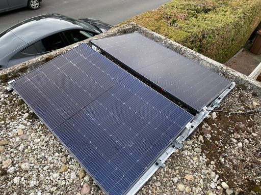 Mini PV auf Flachdach